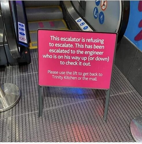 _escalator.jpg.09a3d993a94a256e8eda76c8f0873aef