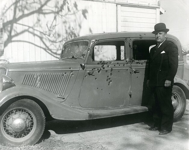 Bonnie & Clyde '34 Ford
