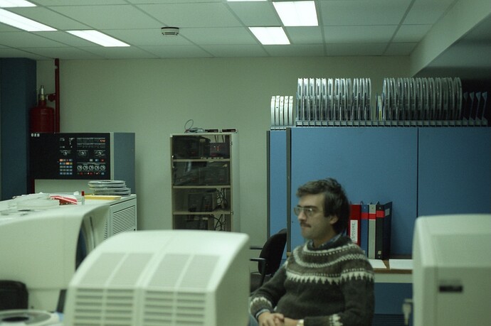Meylen Computer Room - 1 of 1