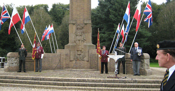 Arnhem 17th Sept Commem 2nd Para-3
